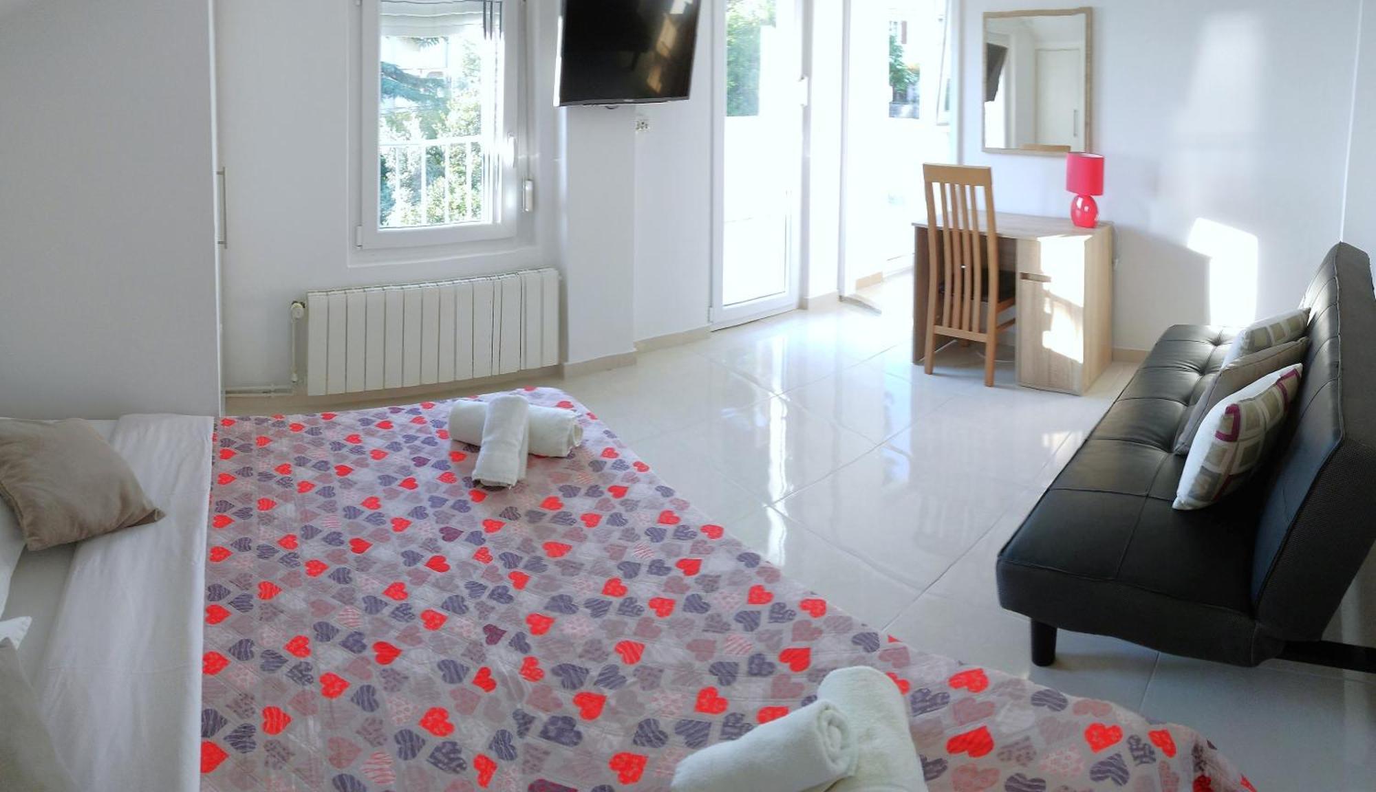 Guesthouse Cecilia 2 มาลินสกา ภายนอก รูปภาพ