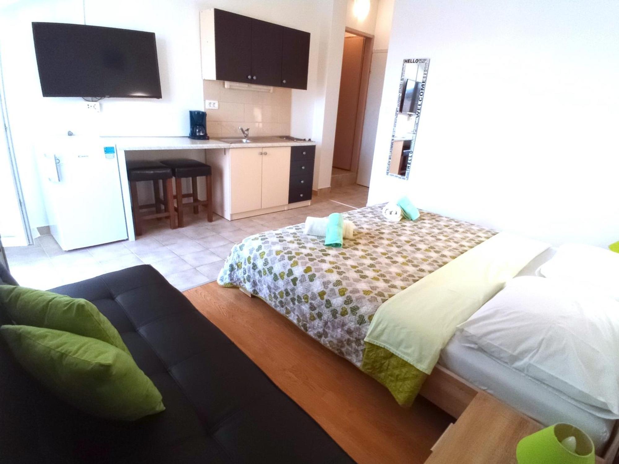 Guesthouse Cecilia 2 มาลินสกา ภายนอก รูปภาพ