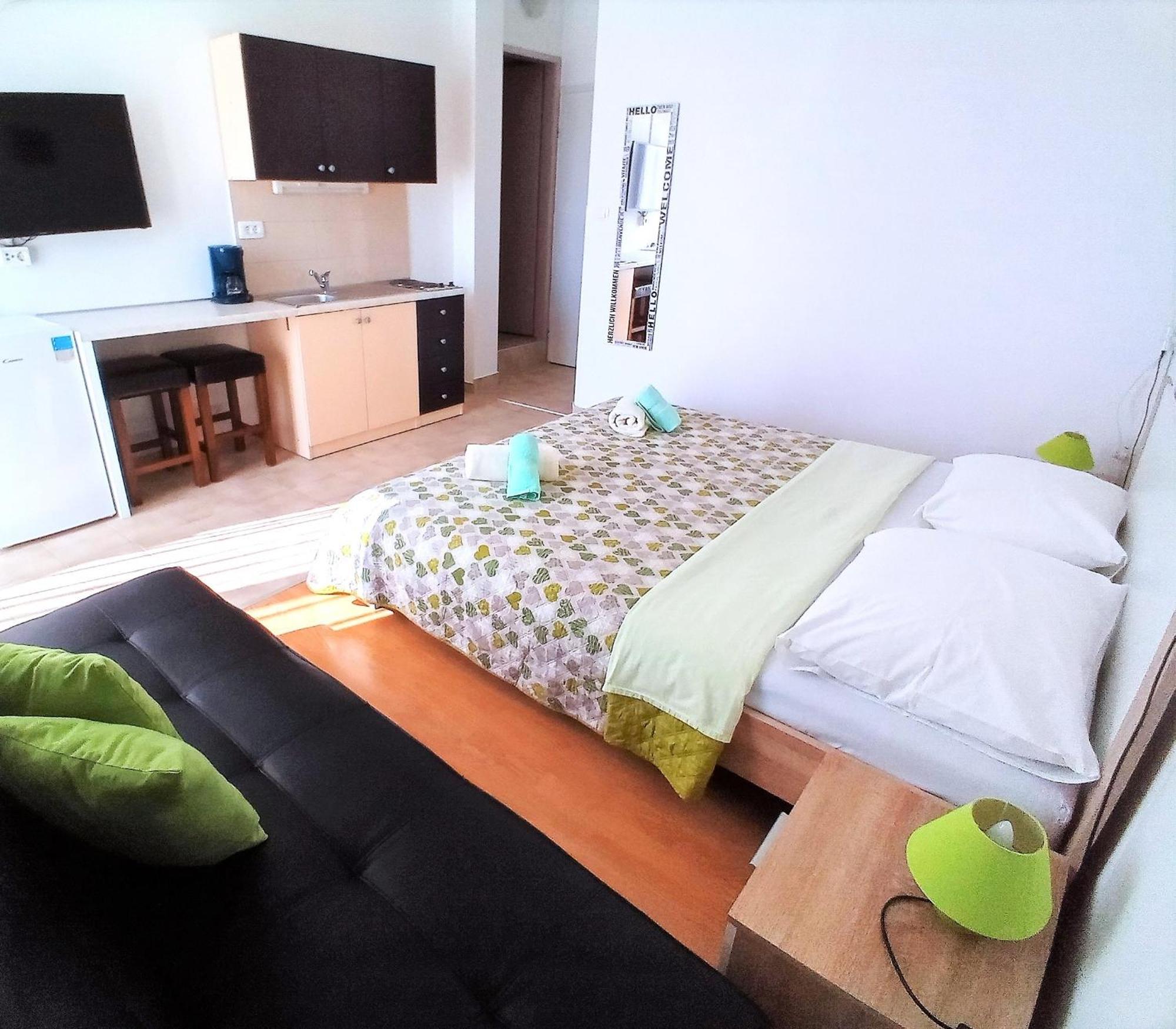 Guesthouse Cecilia 2 มาลินสกา ภายนอก รูปภาพ