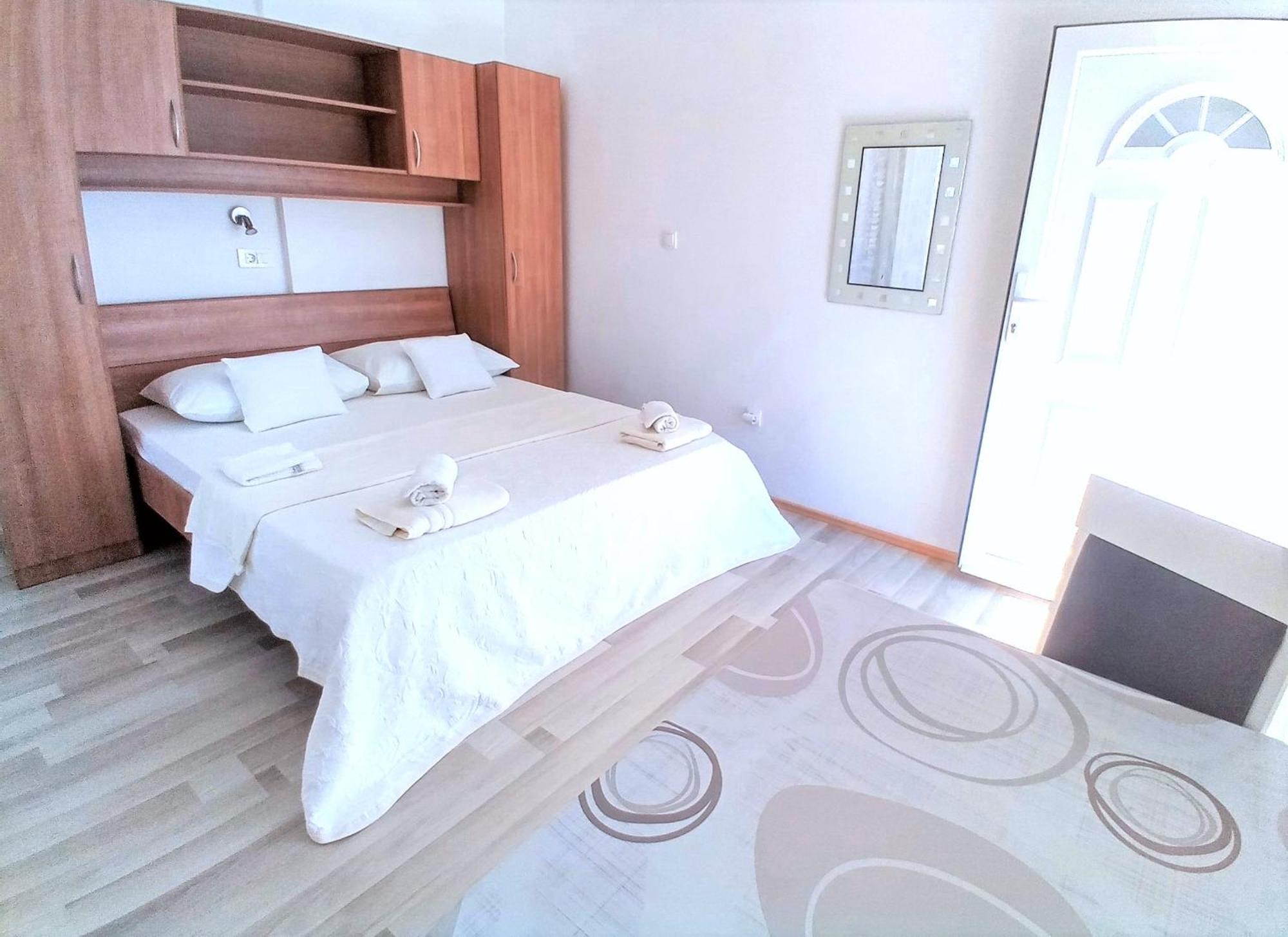 Guesthouse Cecilia 2 มาลินสกา ภายนอก รูปภาพ