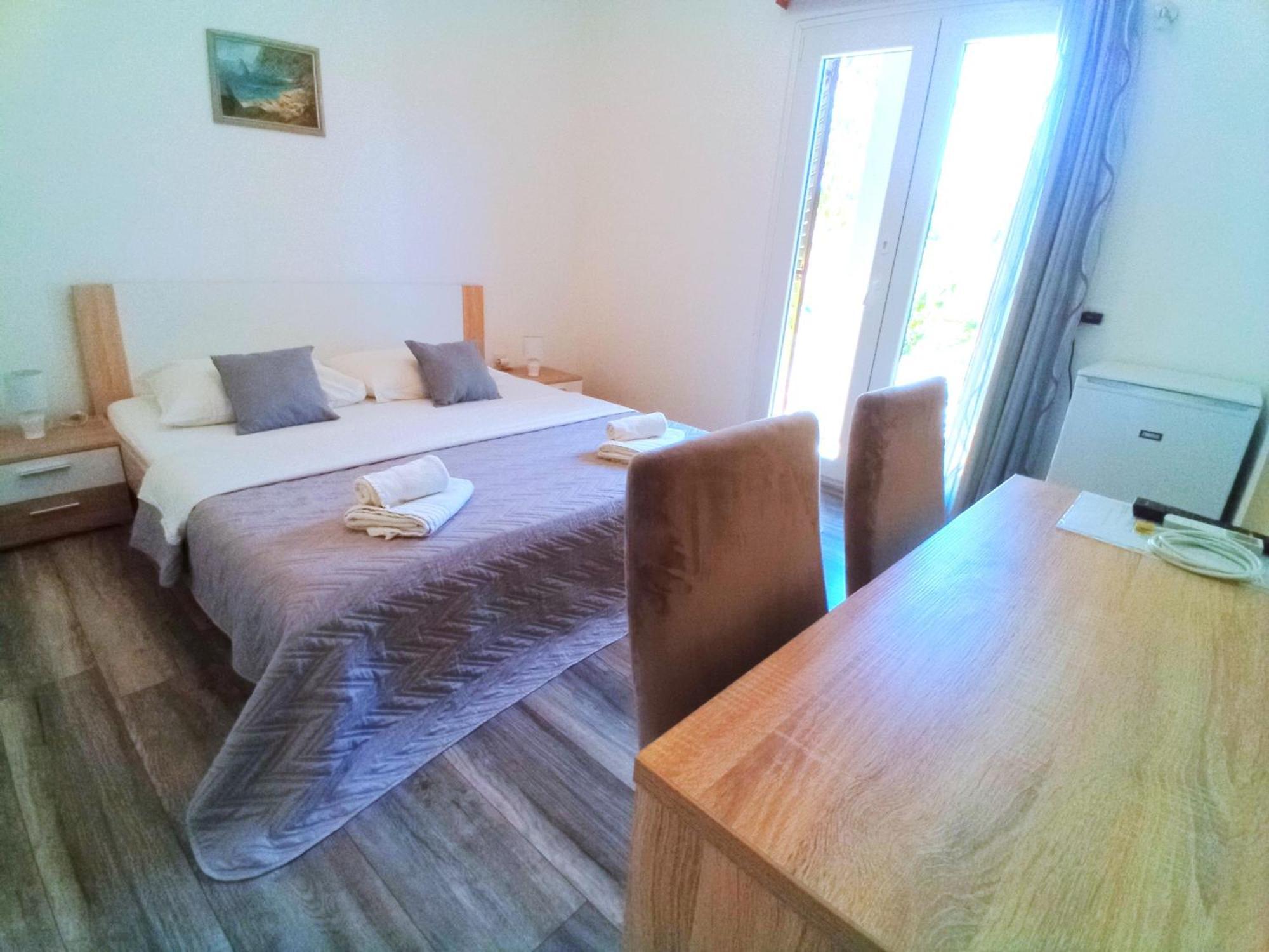 Guesthouse Cecilia 2 มาลินสกา ภายนอก รูปภาพ